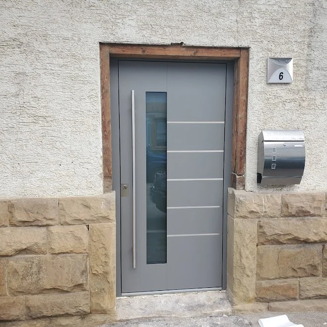 Inotherm AGE Steingrau mit schmalem Glasstreifen (Altbau Sandstein