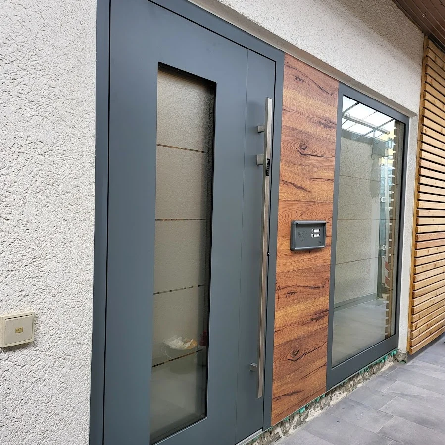 Inotherm Exclusiv · RAL 7016 Anthrazitgrau + Altholz-Dekor Seitenteil