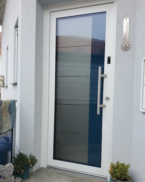 Inotherm SELECT in RAL 9016 Verkehrsweiß