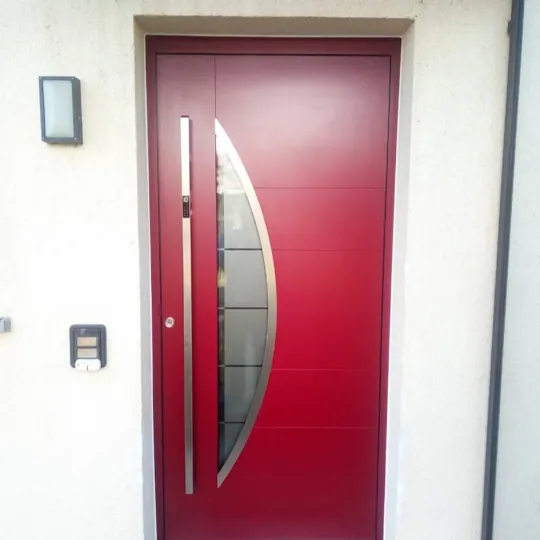 Inotherm Exclusiv in kräftigem Rot mit Codetastatur