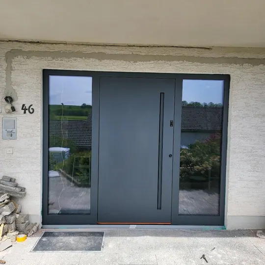 Inotherm Select · RAL 7016 Anthrazitgrau · beidseitige Ganzglas-Seitenteile